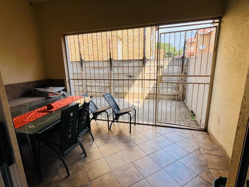 2 Bedroom Property for Sale in Rustenburg North West